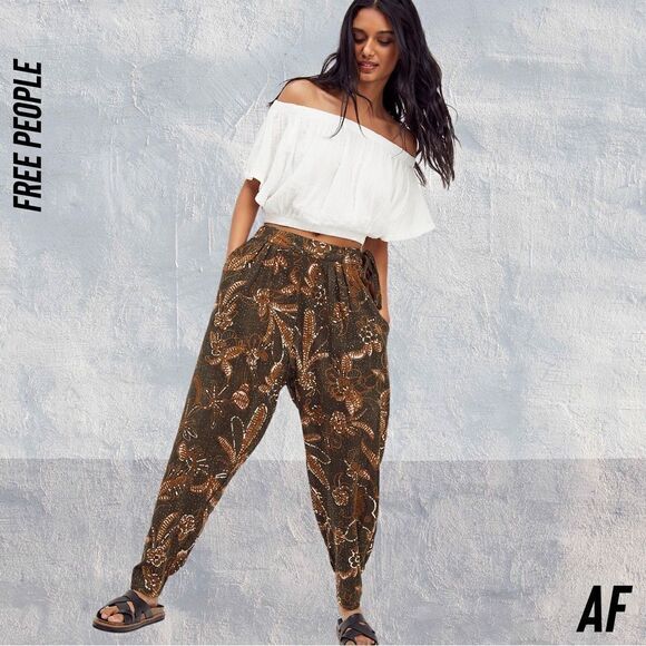 FREE PEOPLE TRAVEL BATIK PANTS NEW SIZE SMALL - Picture 1 of 6